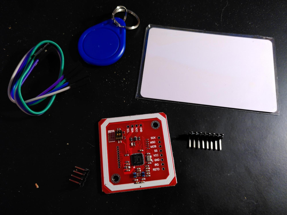 Picture of a pn532 nfc-reader module